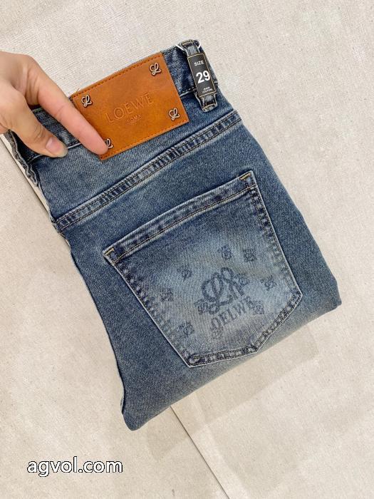 ブランド 品 コピー人気掲載 新作登場 手触りがいいジーンズLOEWE_0_4