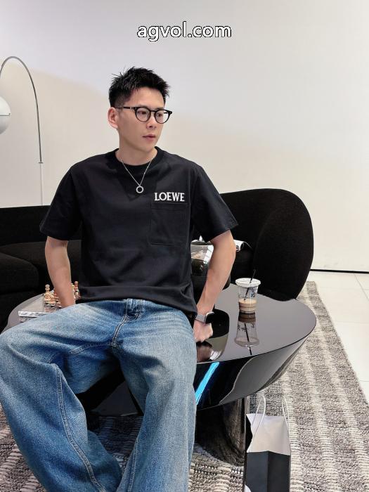 LOEWE半袖Tシャツブランド コピー 安心素敵  お手軽な価格 COOLなデザイン_0_1