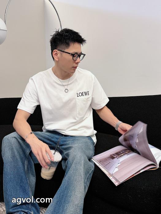 LOEWE半袖Tシャツブランド コピー 安心素敵  お手軽な価格 COOLなデザイン_0_3
