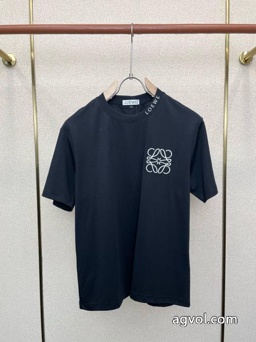 偽 ブランドLOEWE大人気商品再入荷! 肌热い季節に欠かせない 大絶賛！ 半袖Tシャツ_0_0