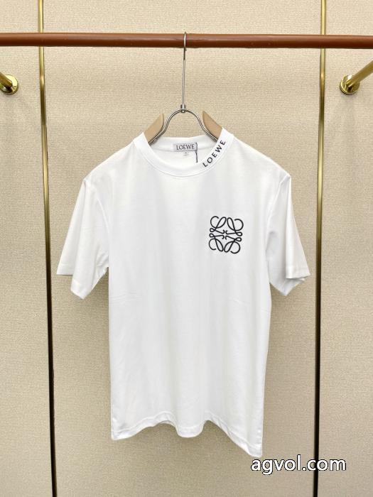 偽 ブランドLOEWE大人気商品再入荷! 肌热い季節に欠かせない 大絶賛！ 半袖Tシャツ_0_3