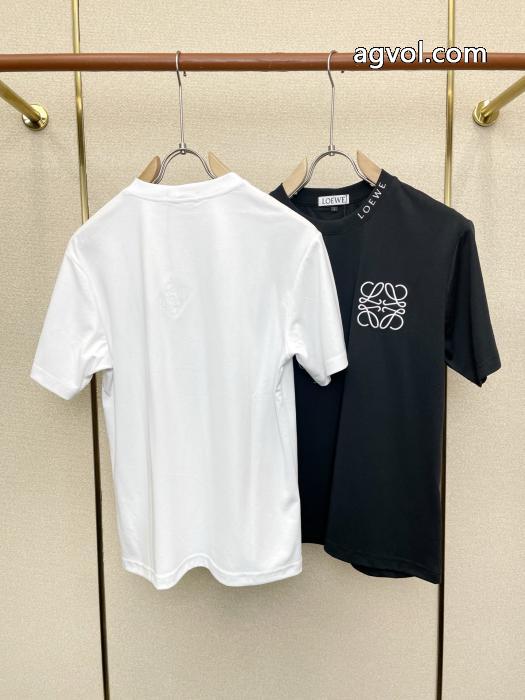 偽 ブランドLOEWE大人気商品再入荷! 肌热い季節に欠かせない 大絶賛！ 半袖Tシャツ_0_4