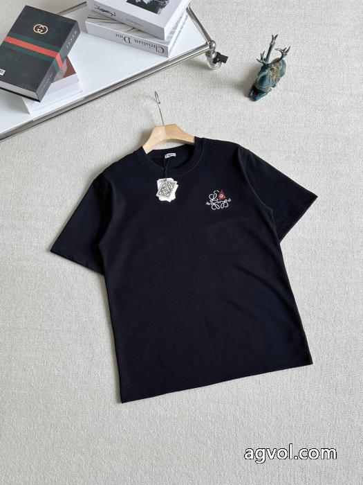 LOEWEコピー ブランド 優良半袖Tシャツ実用性 今季おすすめの話題作 新作日本未入荷_0_0