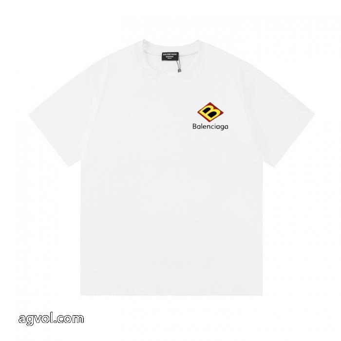 高級感溢れる 今季気になる! 品質高き人気アイテム偽物 ブランド 販売半袖Tシャツbalenciaga_0_2