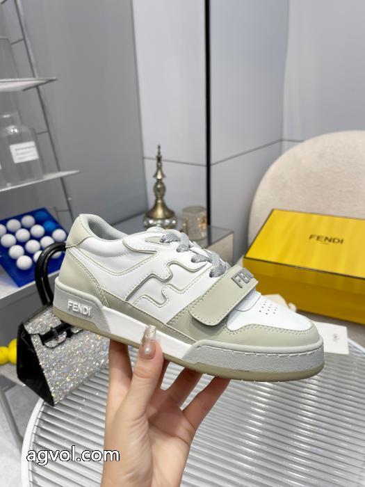 &nbsp;スニーカー人気アイテムお早めに 新着品 モード感の高い2026のスタイルブランド スーパー コピー 優良店フェンディ._0_0