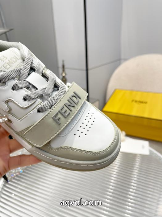 &nbsp;スニーカー人気アイテムお早めに 新着品 モード感の高い2026のスタイルブランド スーパー コピー 優良店フェンディ._0_5