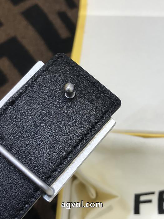 FENDI１点限り！VIP顧客セール 大人可愛い主役アイテム：只限用于女人的衣服 割引セールコピー ブランド 販売ベルト._0_4