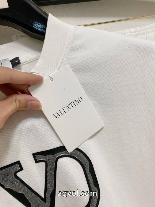 珍しい 手頃価格でオシャレ スタイルUPして着こなすコピー 商品 通販VALENTINO&nbsp;セット._0_4