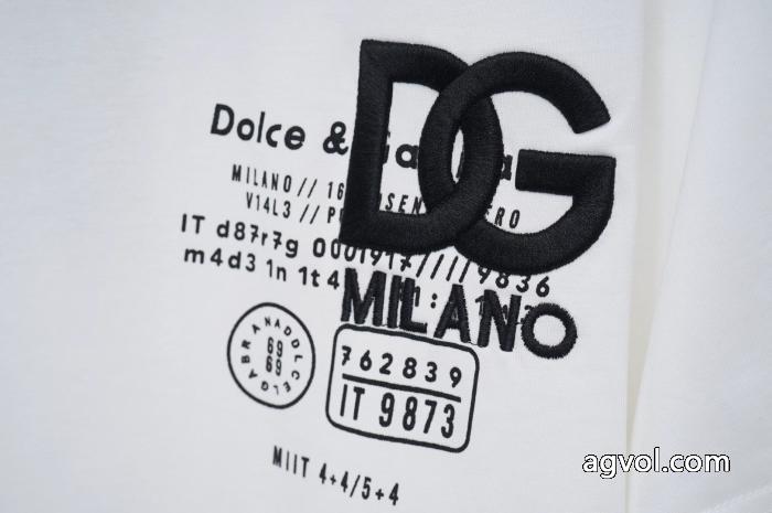話題人気商品 SS26極上発売 都会的感半袖TシャツDolce&Gabbanaブランド コピー 販売 店_0_2