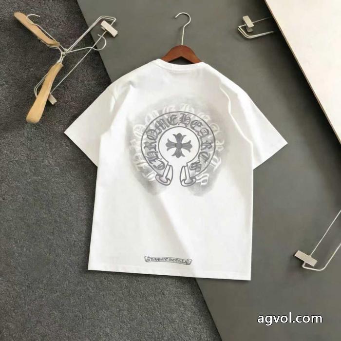 CHROME HEARTS完売目前 最高にCOOL2026新作 ロゴが印象的半袖Tシャツ激安 ブランド 通販_0_2
