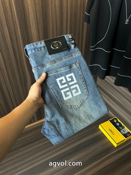 ジバンシースーパー コピー 品26AWの最新アイテム セールでお勧め 最安値本物保証ジーンズ._0_0