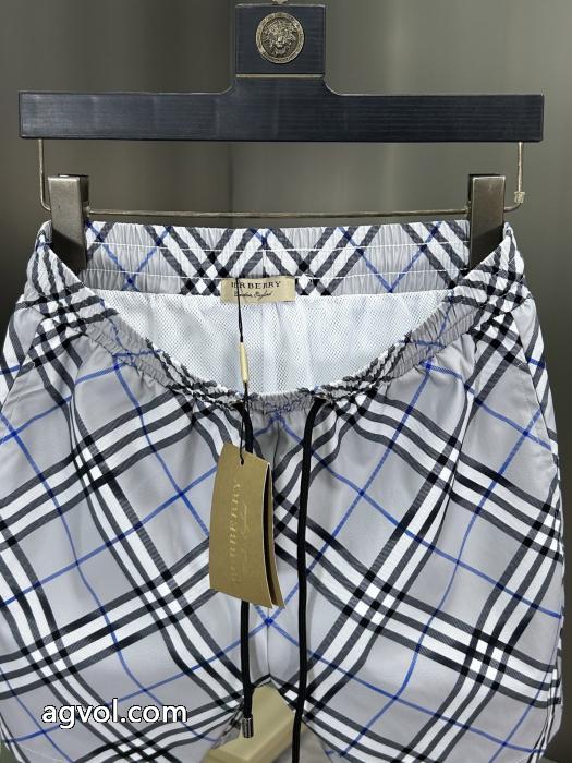 ブランド コピーいつも年末には完売しちゃう 半額セール とにかく人気アイテムスラックスBURBERRY._0_3