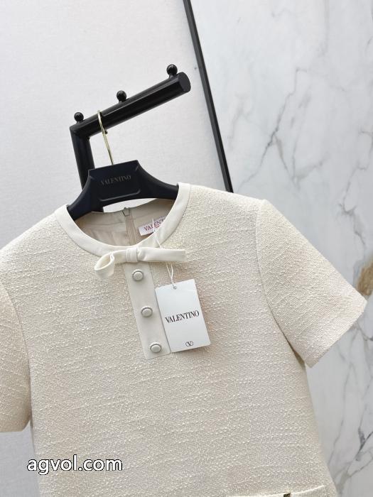 コピー ブランド 販売&nbsp;ワンピースVALENTINO完売前に 2026に使えるおすすめトップス 必需品._0_3