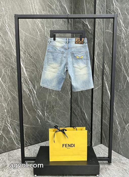 スーパー コピー 安心 ジーンズFENDI非常に人気の高い 2026SS2026　人気モデル ミックス感が溢れる._0_2