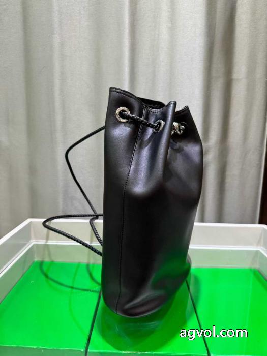トレンドアイテムが狙い目 強い魅力を感じる一枚  ◇超人気◇ブランド 偽物bottega venetaバッグ.._0_2