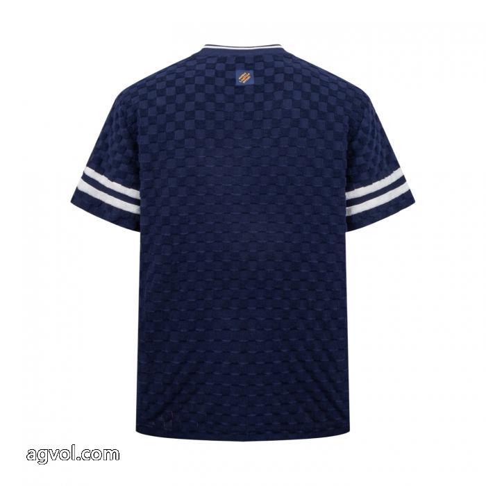話題が沸騰中 2026超人気アイテム 通販限定商品半袖Tシャツブランド 品 コピーLOUIS VUITTON_1_4