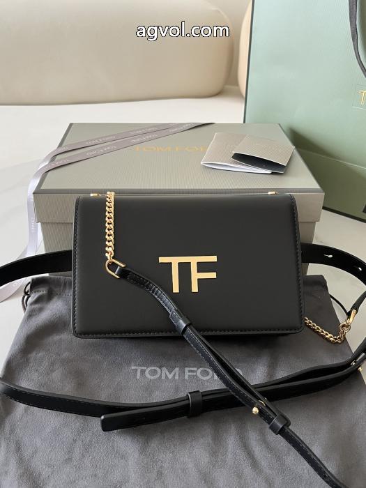 コピー 品 ブランドTOM FORD&nbsp;&nbsp;&nbsp;&nbsp;高級感のある 26ＡＷ美品 人気モデル愛用.._0_5
