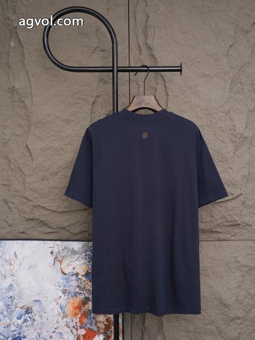 LOUIS VUITTON激安 通販 ブランド半袖Tシャツ雑誌掲載 エレガンスな雰囲気に 数量限定格安_0_0