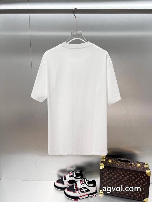 バーバリー夏先に重宝 完売必至 機能面抜群スーパー コピー 販売半袖Tシャツ_0_0