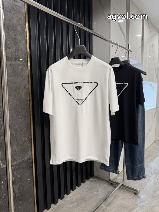 最旬！ 毎年大人気！2026 国内未入荷半袖Tシャツ激安 ブランド 通販PRADA_0_2