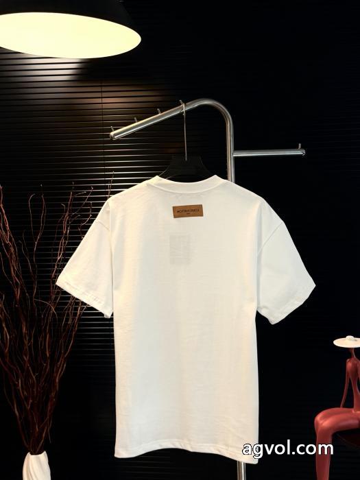 LOUIS VUITTON半袖Tシャツ上品保証 とってもお洒落 人気定番得価スーパー コピー ブランド_0_2