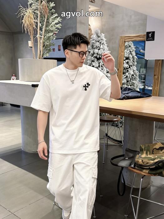 CHROME HEARTS絶対欲しい新作 柔らかな肌触り 上品な印象半袖Tシャツ通販 ブランド_0_4