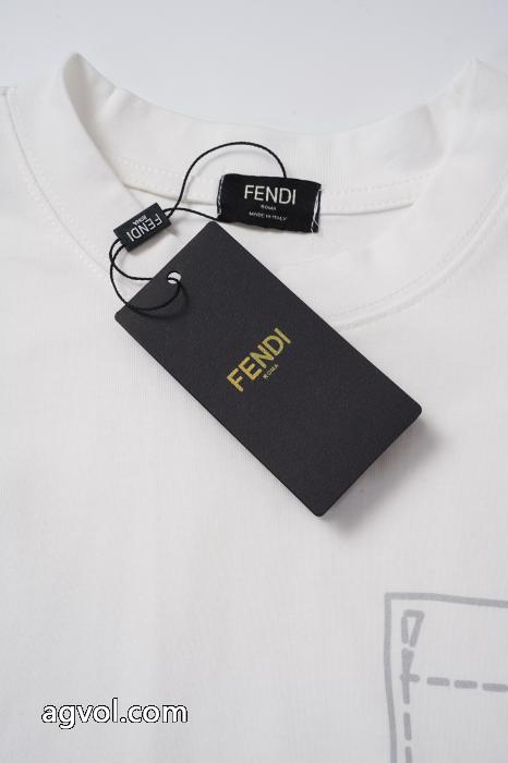 偽 ブランド半袖Tシャツ早い者勝ち 知的セクシースタイル 今年度最新限定FENDI_0_1