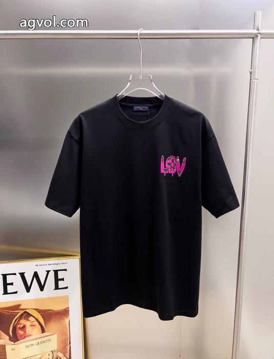 大流行中 期間限定割引中 安い激安人気新作LOUIS VUITTONスーパー コピー メンズ半袖Tシャツ_0_2