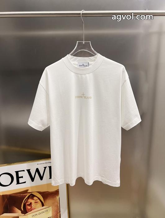 偽物 ブランド 販売カジュアルな雰囲気があり 手頃価格 本日限定安い半袖TシャツStone Island_0_1