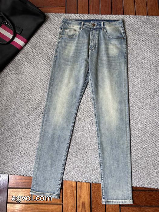 大人のオシャレに 質感に満足 少数入荷ブランド 偽物 通販BURBERRYジーンズ_0_0