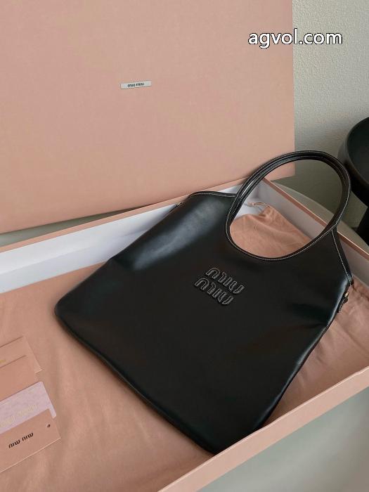 MIUMIUブランド 通販 激安バッグSALEお得にGET 目を惹く作品 2026☆新色が登場！ .._0_0