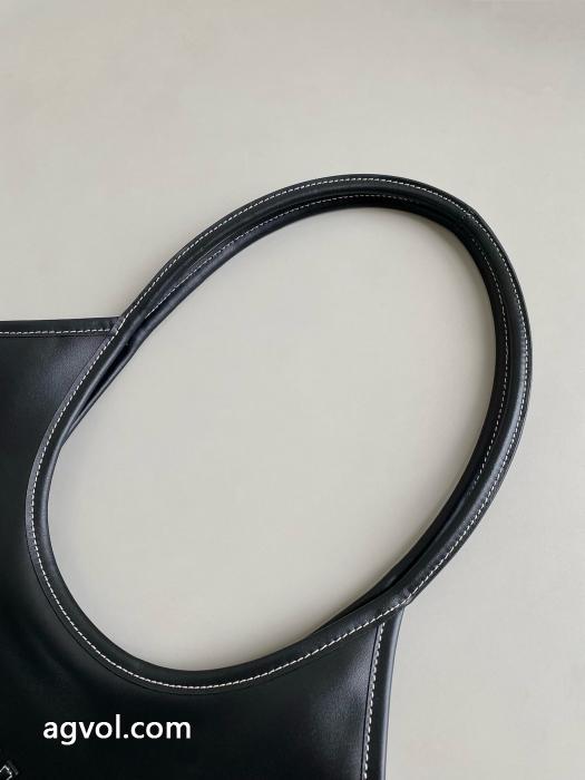 MIUMIUブランド 通販 激安バッグSALEお得にGET 目を惹く作品 2026☆新色が登場！ .._0_5