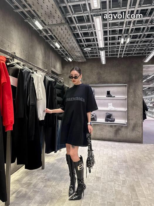 ブランド 通販店t恤めちゃくちゃお得   期間限定特別価格 人気急上昇balenciaga._0_5