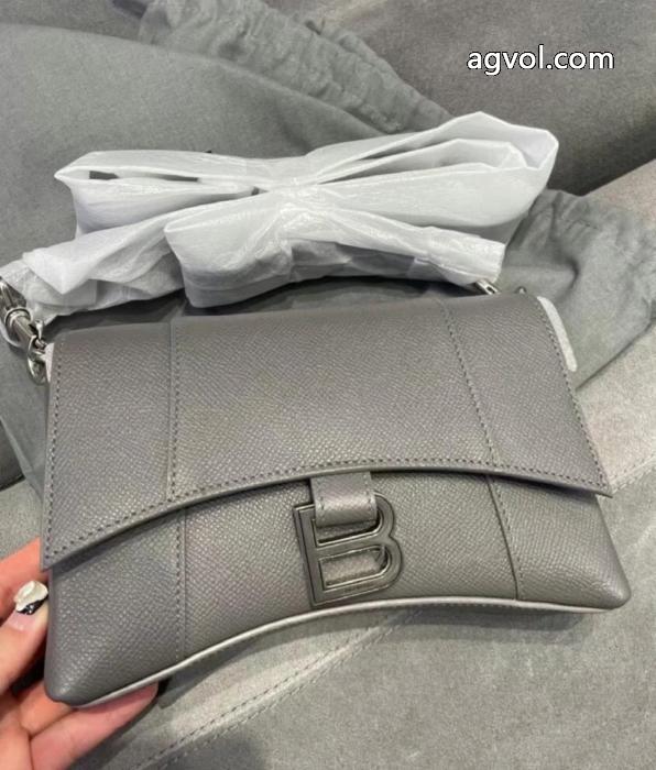 バッグブランド スーパー コピー 通販ディテールが可愛い 品質高き人気アイテム 毎年爆発的人気balenciaga._0_3