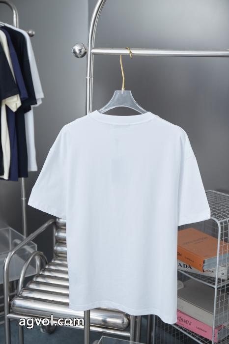 ブランド 激安 PRADA今流行 新作入荷新品 スタイリッシュで上品な半袖Tシャツ_0_4