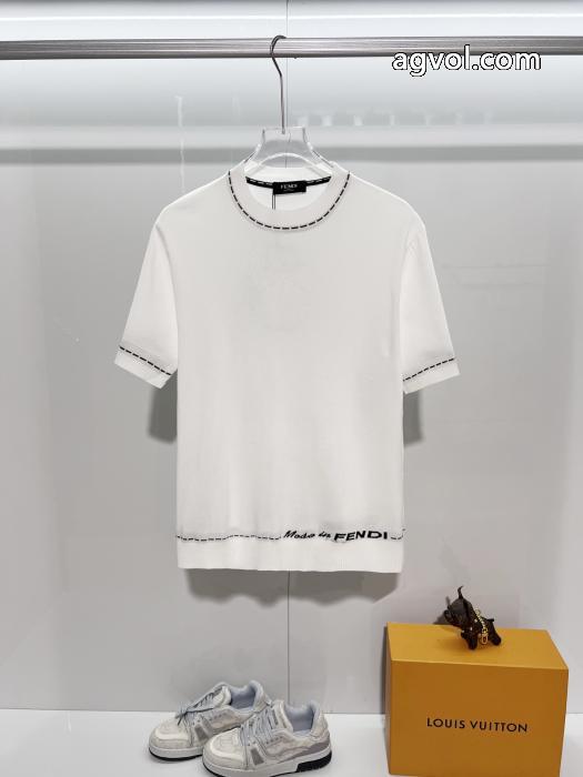 最新入荷 精巧な逸品 通年半袖Tシャツスーパー コピー 安心FENDI_0_0