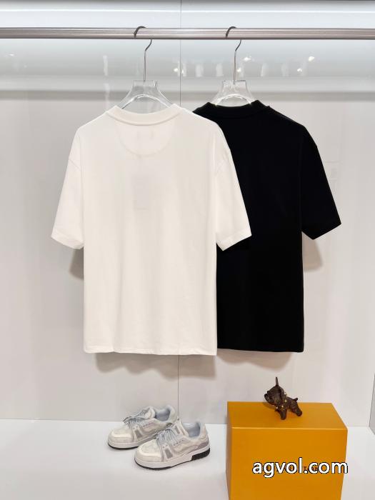 半袖Tシャツ今年のトレンド！ 即発送最新作2026  新作入荷格安激安 ブランド 通販フェンディ_0_3