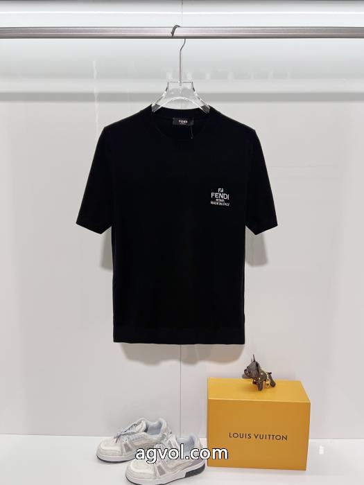 先行予約販売 2026話題となる 最新の品激安 通販 専門店半袖TシャツFENDI_0_3