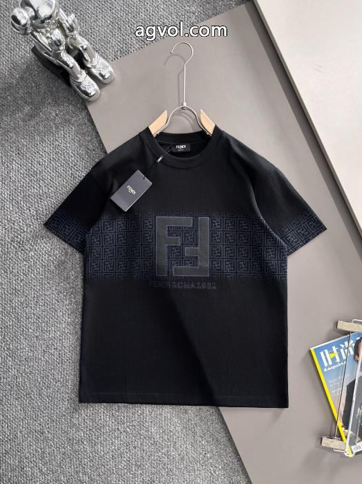 スーパー コピー ブランドFENDI半袖Tシャツ甘過ぎず大人な印象に 限定大特価 今季新作_0_0