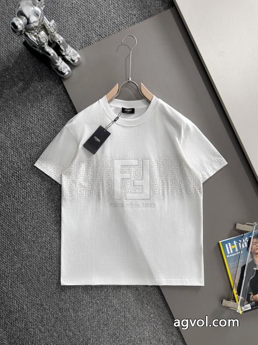 スーパー コピー ブランドFENDI半袖Tシャツ甘過ぎず大人な印象に 限定大特価 今季新作_0_3