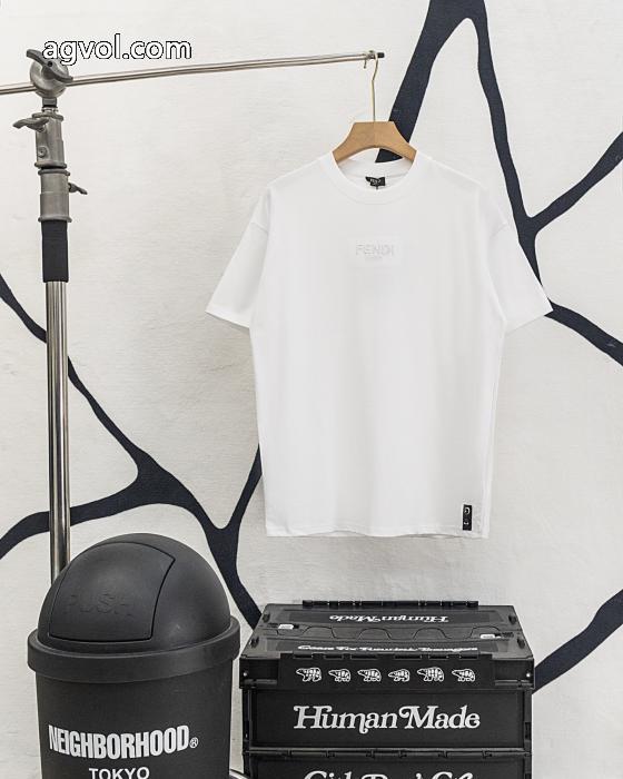 FENDIブランド コピー 販売 半袖TシャツHOT新作登場 最速！ブーム当確の2026トレンド 今季おすすめの話題作_0_0