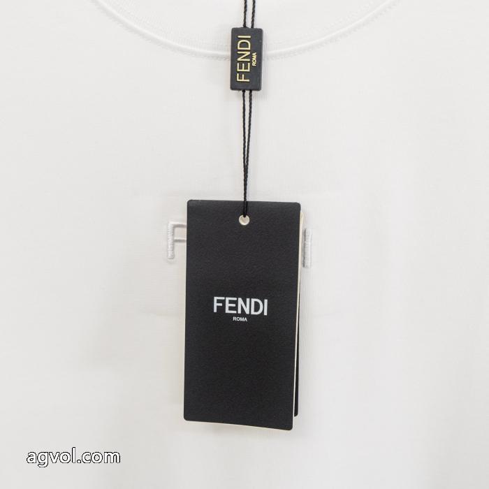 FENDIブランド コピー 販売 半袖TシャツHOT新作登場 最速！ブーム当確の2026トレンド 今季おすすめの話題作_0_1