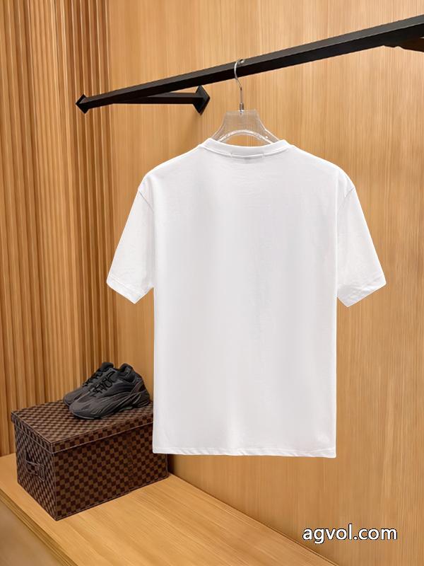 HERMESスーパー コピー 販売半袖T2026年限定発売新品 高級素材を採用 目玉商品セール._0_1