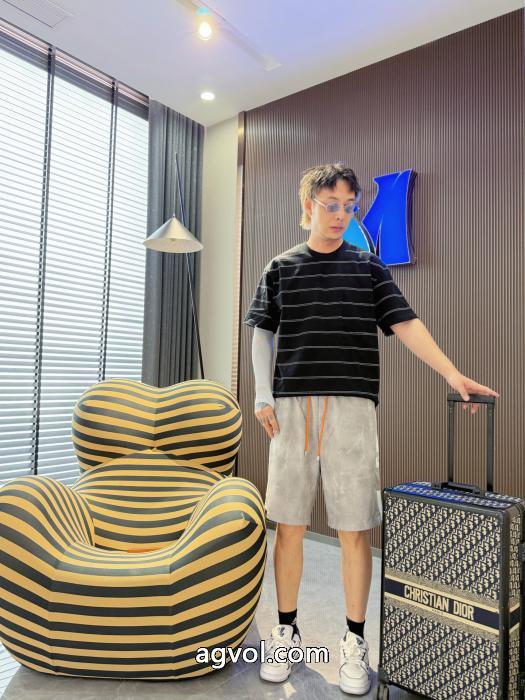 スラックスエルメス激安 ブランド最短1週間 日本未発売 入手困難 これは欲しい._0_4