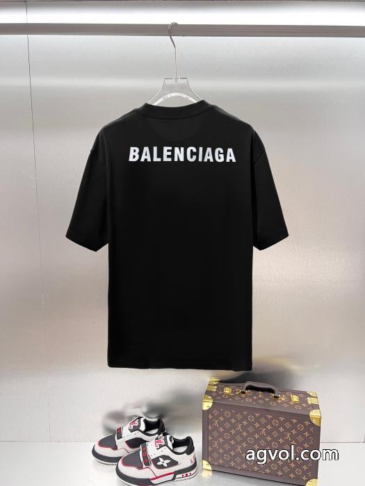 半袖Tシャツ最新作 人気☆夏にお勧め 幅広い着ができる優れたbalenciaga偽 ブランド 販売_0_2