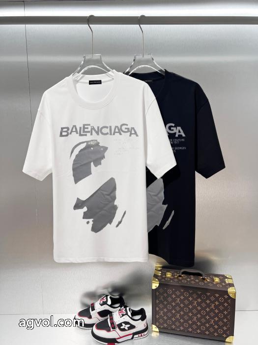 balenciaga通気性のいい 顧客優待セール セレブ風 半袖Tシャツスーパー ブランド コピー_0_3