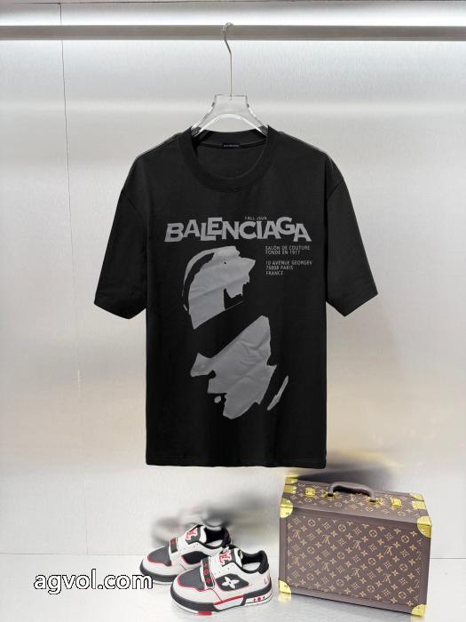 balenciaga通気性のいい 顧客優待セール セレブ風 半袖Tシャツスーパー ブランド コピー_0_4