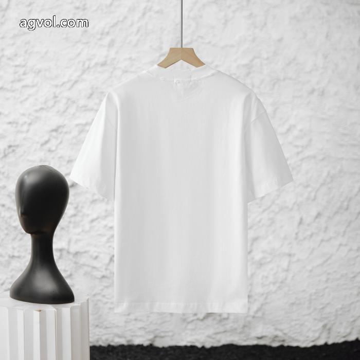 人気話題 存在感のある 特に話題なの上品即完売偽 ブランドbalenciaga半袖Tシャツ_0_1