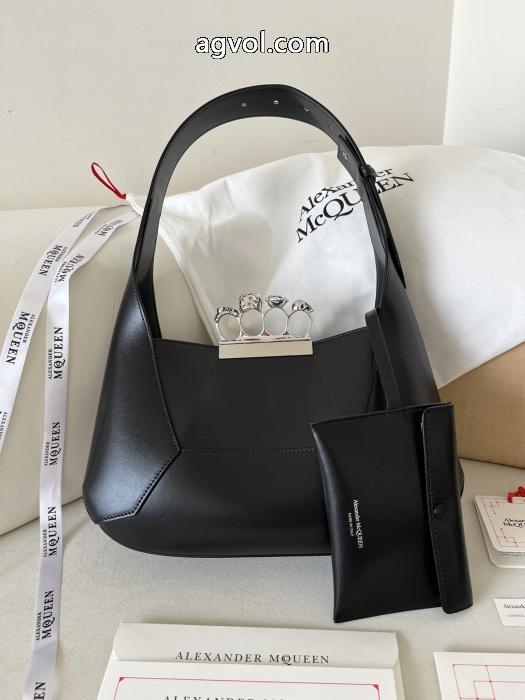 alexander mcqueenバッグブランド コピー 安心目が離せないアイテム 必要な一品 人気定番爆買い._0_1