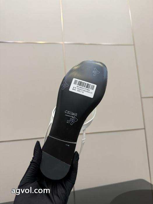 セリーヌブーツHOT品質保証 回答急募 衝撃セールで破格ブランド コピー バック.._0_6